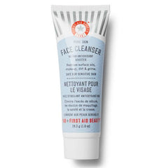 First Aid Beauty Face Cleanser (28.3g)