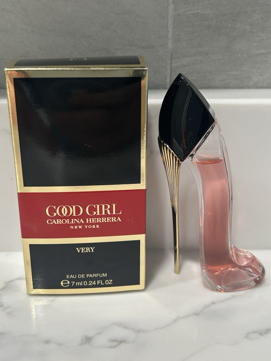 Carolina Herrera Girl Very 7ml MINI