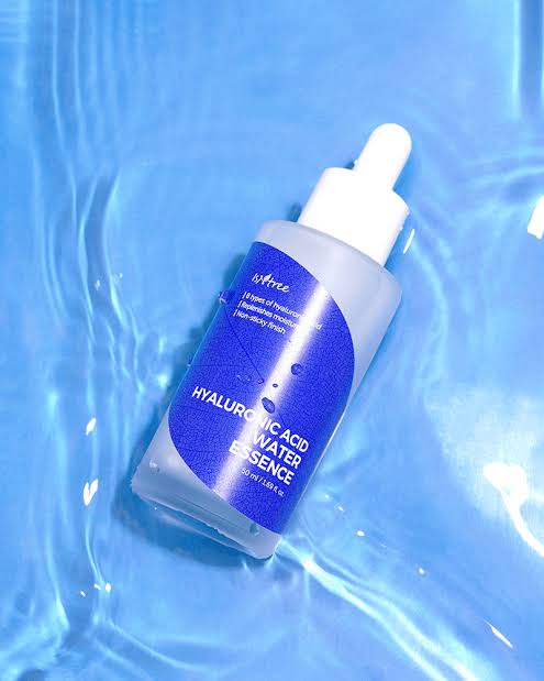 Isntree Hyaluronic Acid Water Essence