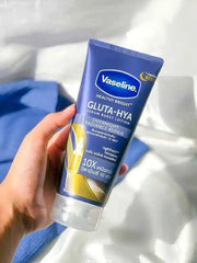 VASELINE GLUTA-HYA SERUM BURST LOTION OVERNIGHT RADIANCE REPAIR 200ML