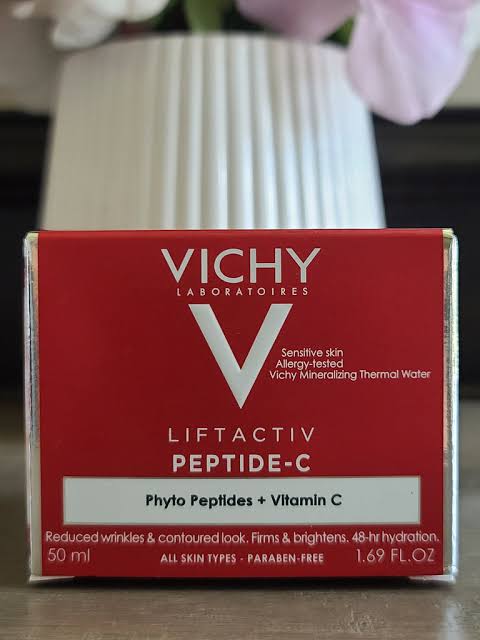 VICHY LIFTACTIV PEPTIDE-C
Brightening Anti-Aging Moisturizer 50ML