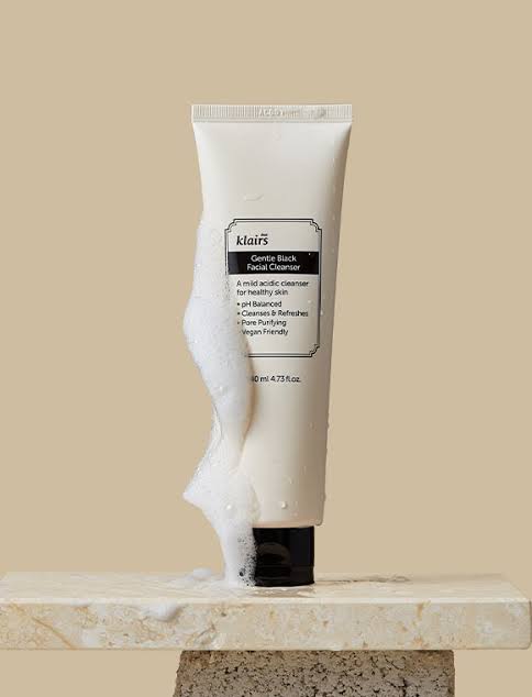 Dear Klairs Gentle Black Facial Cleanser 140mlg (Expiry 06/24)