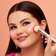 Rare beauty- (soft pinch luminous powder blush)